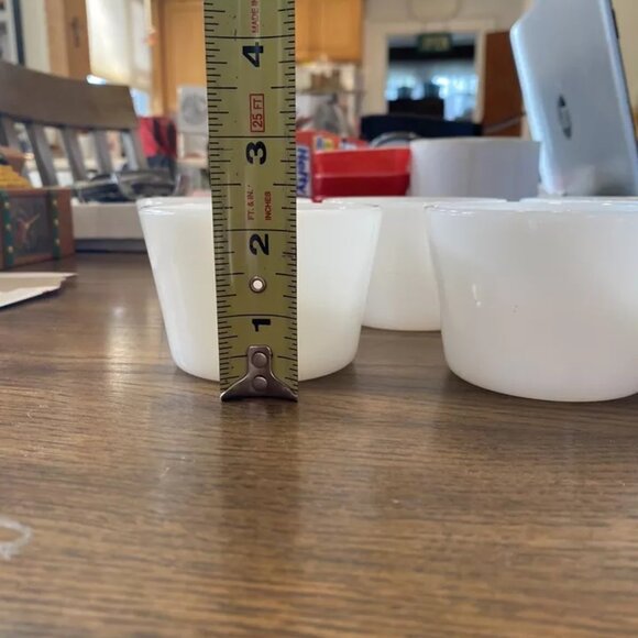 5 White Milk Glass Custard Dessert Ice Cream Bowls 4 ounce size GUC - Picture 4 of 5